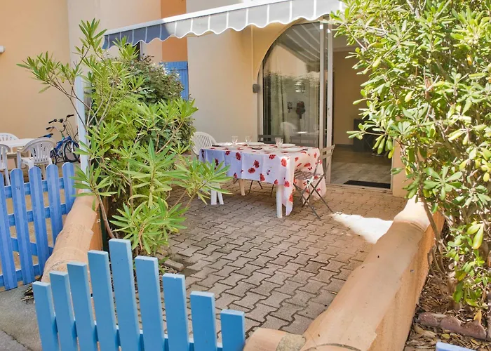 T3 With Parking And Terrace Next To The Sea Apartmán *